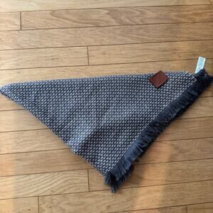 Authentic Coach 100% Wool Houndstooth Scarf